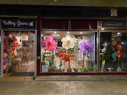 Knitting Girona