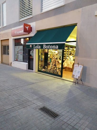 Lola Botona